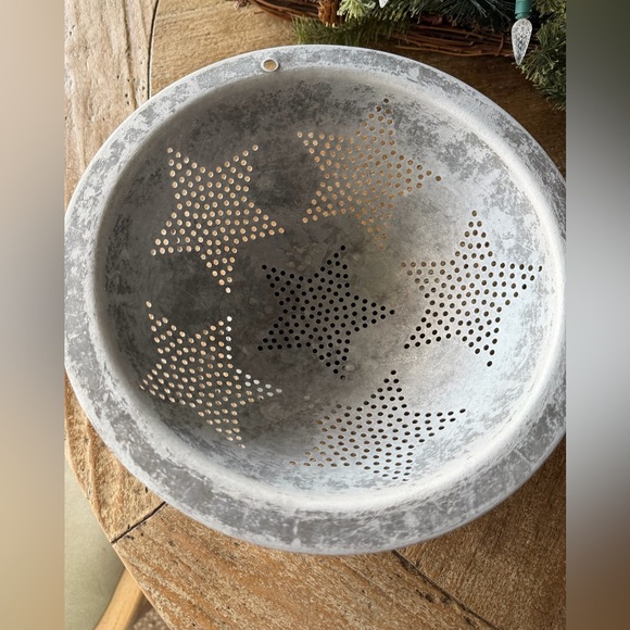 Wall Decor | Vintage Star Pattern Metal Colander Primitive Cottagecore ...
